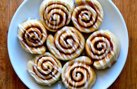 Transform the best homemade pizza dough from savory to sweet with this easy pizza dough cinnamon rolls recipe. Pizza Dough Cinnamon Rolls, Pillsbury Pizza Dough, Recipe Pizza Dough, The Best Homemade Pizza Dough Recipe, Pillsbury Pizza, Easy Cinnamon Rolls Recipe, Cinnamon Rolls From Scratch, Pastries Recipes, Yeast Recipes