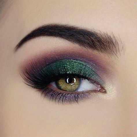 Cheers To 20 Years, Make Up Designs, Purple Eye Makeup, Makeup Video, Wallpaper Retro, Makeup Bridal, Smink Inspiration, Hooded Eye Makeup, Eye Makeup Steps