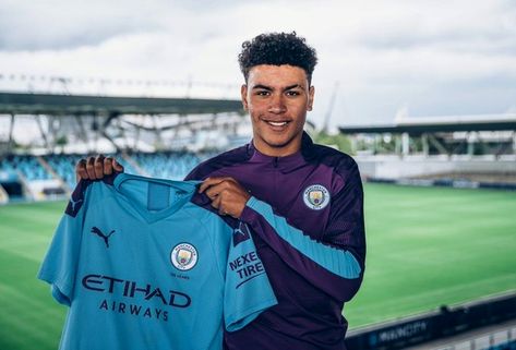 📝 DEAL DONE: Manchester City have signed 16-year old Morgan Rogers from West Brom for around £4m. (Source: @ManCity)  #footandball http://footandball.net Morgan Rogers, Patrick Vieira, Jack Grealish, West Brom, Harry Kane, Man City, Team Player, Crystal Palace, One Team