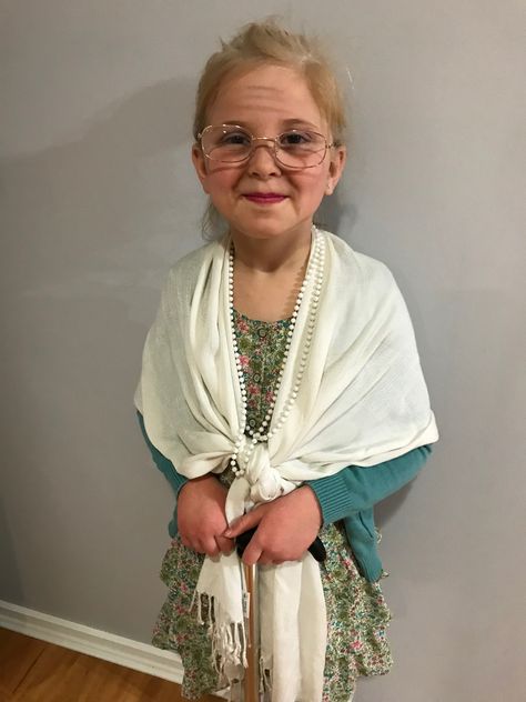 100tj Day Of School Dress Up, Easy 100 Days Of School Ideas Dress Up, 100s Day Outfit, 100 Days Of School Old Lady Outfits, Teacher 100th Day Costume, 100th Day Of School Teacher Costume, Old Person Costume For Kids 100th Day, 100 Days Of School Dress Up Girls Diy, 100 Day Of School Ideas Dress Up