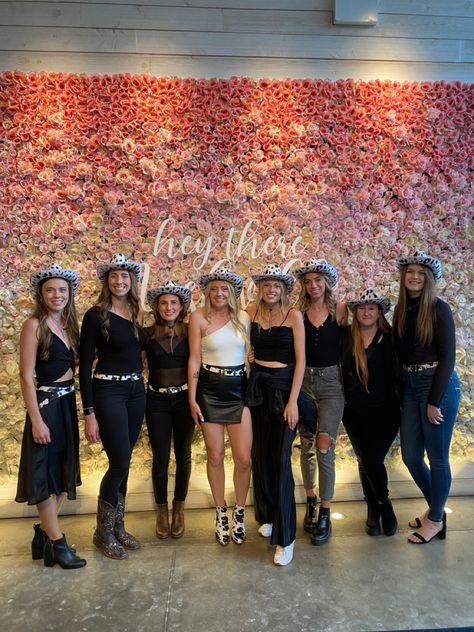 Black Cowgirl Bachelorette Outfit, Cowgirl Hen Do Outfits, Western Bachelorette Party Outfits Black, Black And White Nashville Bachelorette, Bachelorette Country Outfits, Cowgirl Bridal Shower Outfit, Black And White Cowgirl Outfit, Country Bride Bachelorette Outfit, Cowboy Bachelorette Outfit