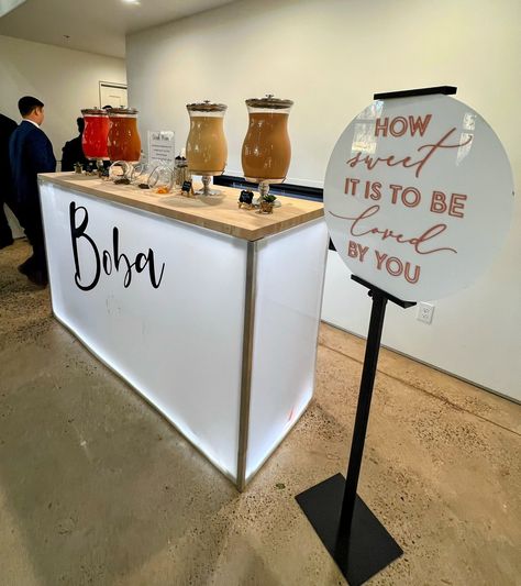 Diy Bubble Tea Station, Diy Boba Bar, Boba Bar Station Diy, Boba Tea Station, Boba Bar Wedding, Tea Bar Wedding, Boba Bar Station, Boba Catering, Wedding Boba