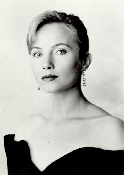 rebecca de mornay Kelly Lebrock, January Jones, Shannen Doherty, Classic Actresses, Catherine Zeta Jones, Youth Culture, Black And White Portraits, Portrait Gallery, Iconic Movies