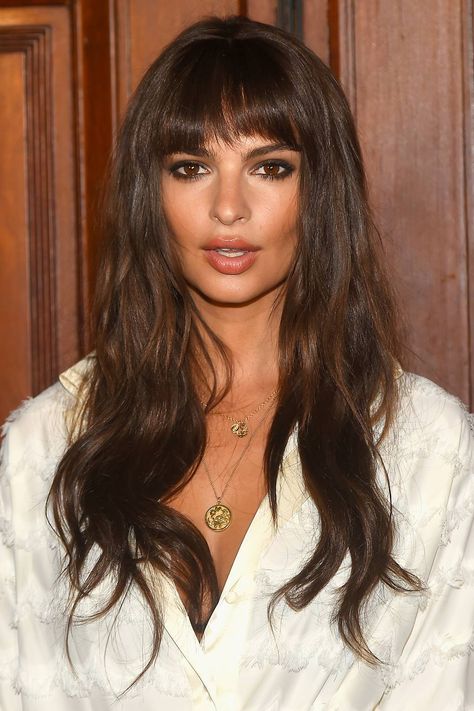 Long Haircuts With Bangs, Easy Beach Hairstyles, Beachy Hair, Curly Hair Photos, Fringe Hairstyles, Celebrity Hair Stylist, Vintage Hair, Emily Ratajkowski, Haircuts With Bangs