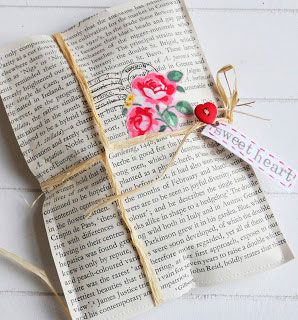 Book pages Creative Gift Wrapping, Present Wrapping, Pretty Packaging, Wrapping Ideas, Old Book, Sweet Gifts, Gorgeous Gift, Homemade Gifts, Creative Gifts