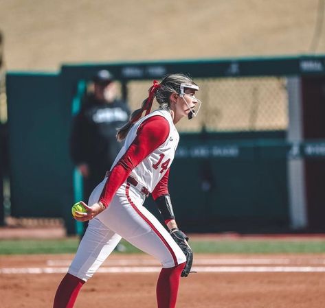 Montana Fouts, Alabama Softball, College Softball, Softball Pitcher, Softball Stuff, Hair Day, Role Models, Softball, Alabama