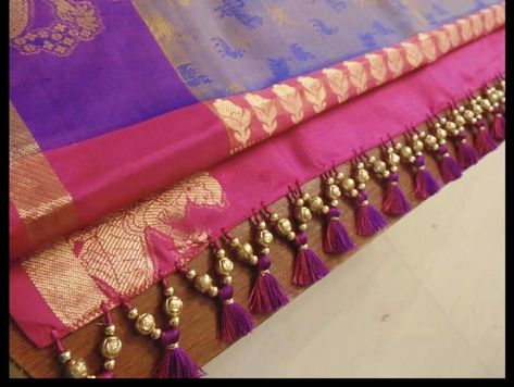 Kongu Mudulu Designs For Pattu Sarees, Saree Kongu Mullu Designs, Kongu Mudulu Designs, Saree Knots, Saree Kutch, Pallu Designs, Saree Kuchulu, Saree Kuchu New Designs, Tassels Designs