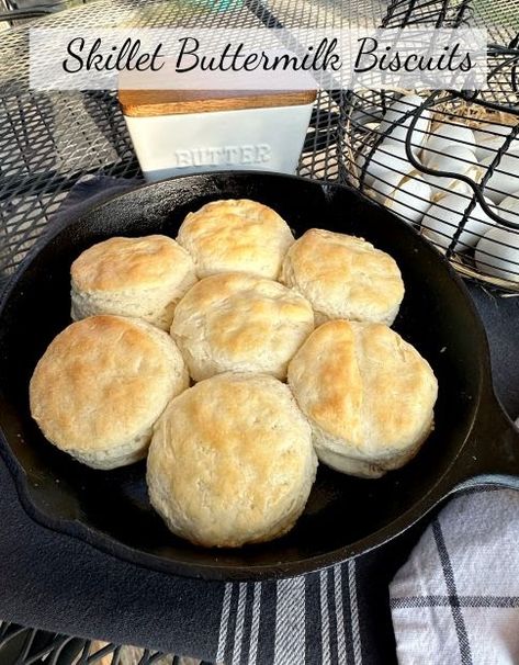 Skillet Buttermilk Biscuits Best Buttermilk Biscuits, Buttermilk Biscuits Easy, Best Biscuit Recipe, Southern Buttermilk Biscuits, Cast Iron Care, Homemade Buttermilk Biscuits, Life In The City, Biscuits Easy, Homemade Biscuits