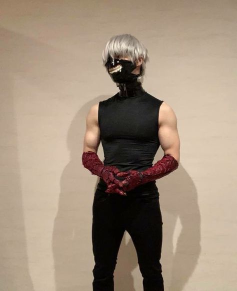 Ropa Kaneki And Touka Manga, Male Cosplay Ideas, Kaneki Fanart, Gegege No Kitaro, Touka Kaneki, Kaneki Cosplay, Tokyo Ghoul Cosplay, Cosplay Boy, Ken Tokyo Ghoul