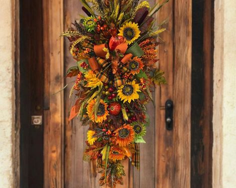 Burgundy Double Door Harvest Thanksgiving Wreath Thankful Wreath for Front Door Outdoor Fall Decor Floral Autumn Wreath for Front Door - Etsy Fall Door Garland, Elegant Cabin, Fall Wreaths Diy, Cabin Wreath, Thankful Wreath, Oval Door, Elegant Fall Wreaths, Sunflower Door Hanger, Farmhouse Fall Wreath