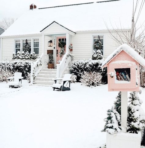 A literal blanket of fresh snow covered our yard and cozy home today. Had to snap a photo because it’s melting fast. Swear I won’t just post pictures of outside. Just pretending our kitchen isn’t going to be a disaster tomorrow. And made some fudge today (recipe and printable on the blog)! I welcome the disaster because it means a big change is coming!!!! Ready to see the wall taken down tomorrow?? #coastalhome #winter Eclectic House Exterior, Cozy Eclectic, Nesting With Grace, Eclectic Cottage, Shiplap Fireplace, Rock Fireplaces, Eclectic House, Trendy Home Decor, Built In Bookcase