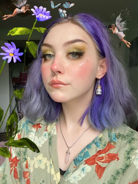 Purple Hair Makeup Looks, Fairy Wedding Makeup Look, Purple Hair Makeup Ideas, Fairy Makeup Purple, Fae Aesthetic Makeup, Purple Hair Fairy, Fairy Make Up Ideas, Fairy Pfp Aesthetic, Purple Hair Makeup