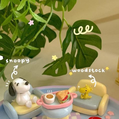 Clay Crafts For Friends, Ideas To Make Out Of Clay, Snoopy Air Dry Clay, Snoopy Polymer Clay, One Piece Clay Art, Snoopy Clay, Air Dry Clay Cute, What To Make With Clay, Cute Clay Crafts