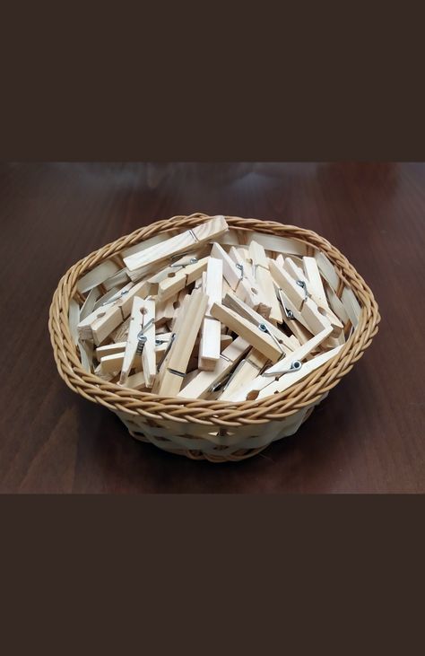 #naturalstyle #naturalwood #woodstyle #clothespins #woodenclothespins #pegs Vintage Clothespins, Eco Friendly Laundry, Clothes Pegs, Wooden Clothespins, Plastic Clothes, Vintage Shopping, Painting Plastic, Music Jewelry, Style Clothes