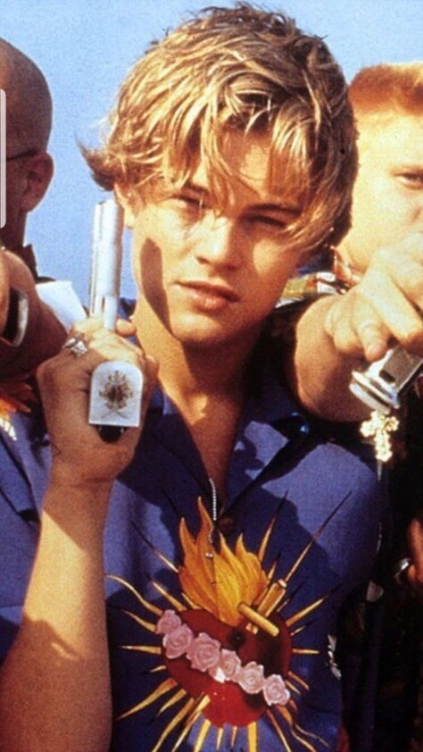 Leonardo Dicaprio Romeo, Romeo Juliet 1996, Leonardo Dicaprio Photos, Leonardo Dicaprio 90s, Young Leonardo Dicaprio, Mode Editorials, Septième Art, Claire Danes, Leo Dicaprio