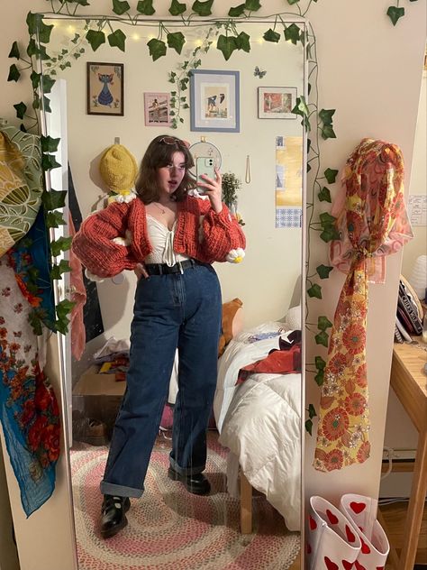 Indie Outfits Mid Size, Curvy Indie Outfits, Midsize Fits, 70s Aesthetic Fashion, Outfit Indie, Cold Outfit, 70s Aesthetic, Fashion Project, Hozier