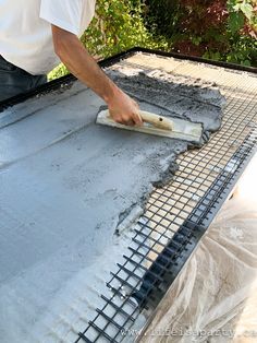 Bathroom Concrete, Concrete Outdoor Kitchen, Concrete Outdoor Table, Concrete Countertops Kitchen Diy, Concrete Table Top, Concrete Countertops Outdoor, Countertops Concrete, Countertops Bathroom, Diy Outdoor Table