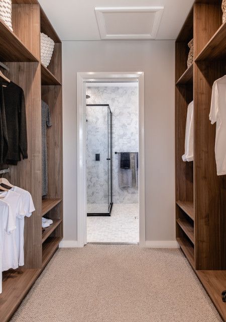 Newly Built Home - Contemporary - Wardrobe - Sydney - by Michelle Chiu Photography | Houzz NZ Walk In Closet Bathroom Combo, Walk In Closet And Bathroom Combo, Walk In Wardrobe And Ensuite, Closet Design Plans, Master Suite Floor Plan, Organization Wardrobe, Walk Through Closet, Wardrobe Organization, Aesthetic Wardrobe