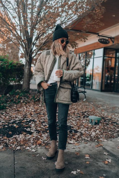 Sam Edelman Boots Outfit, Sam Edelman Laguna Chelsea Boot, Laguna Chelsea Boot, Chelsea Boots Outfits, Chelsea Boot Outfit, Chelsea Boots Outfit, Fall Winter Capsule Wardrobe, Buisness Casual, Cella Jane