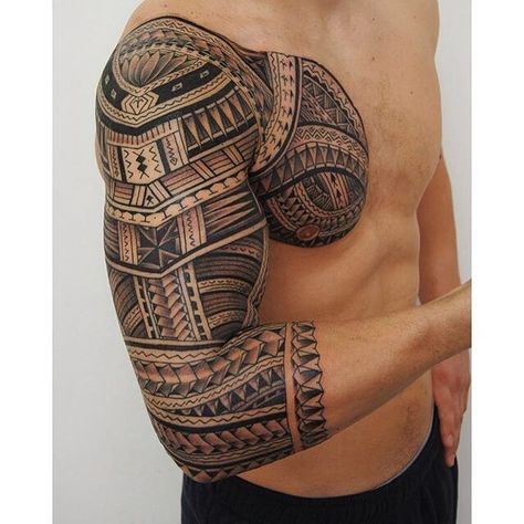 Tattoo Linework, Cool Half Sleeve Tattoos, Quarter Sleeve Tattoos, Maori Tattoos, Polynesian Tattoo Designs, Maori Tattoo Designs, Samoan Tattoo, Half Sleeve Tattoos For Guys, Hawaiian Tattoo