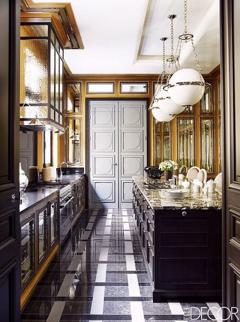 When it comes to that classic French style, Jean-Louis Deniot is your interior designer go-to. It's why a Middle Eastern princess called on his expertise to style her first Paris apartment,... Apartemen Studio, Paris Home, Nate Berkus, Marble Counter, French Kitchen, Paris Apartments, Design Del Prodotto, Luxury Kitchens, Counter Tops