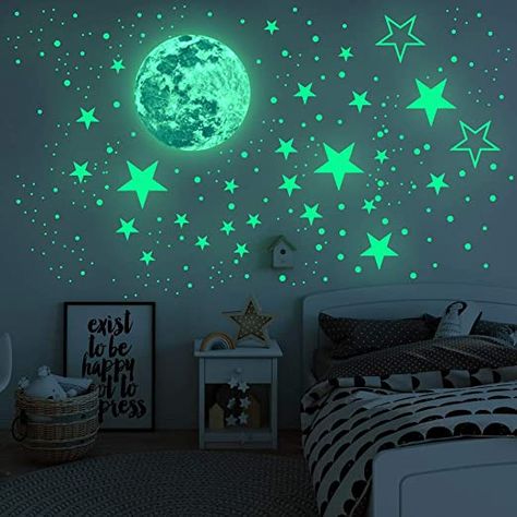 Glow In The Dark Stars, Dark Stars, Star Wall Decals, Glow Stars, Star Ceiling, Dekor Diy, Living Bedroom, Space Room, Dark Wall