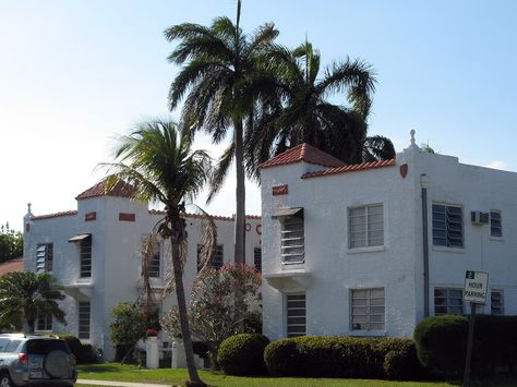 Apartment Building, Hollywood Vintage Tropical Architecture 017 | by Ron Gunzburger Hollywood Architecture, Spanish Apartment Exterior, Vintage Apartment Building, La Apartment Exterior, 70s Apartment, West Hollywood Apartment, Hollywood Apartment, Apartment Building Exterior, Spanish Apartment