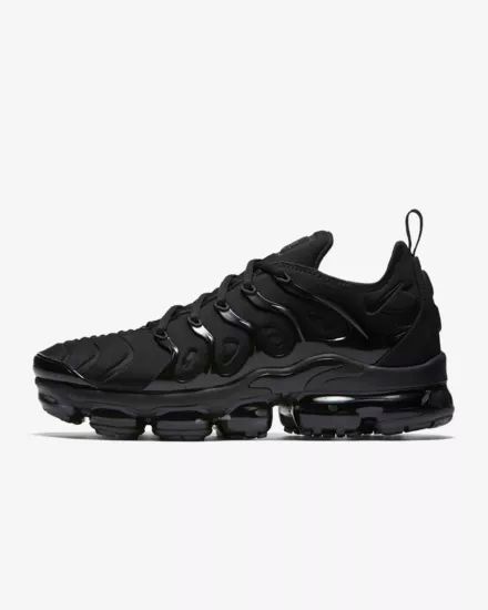 cd0dce8fca267bf1fb86cf43e18d5598desc51621148ri Nike Air Vapormax Outfit, Vapormax Plus Black, Nike Vapor Max, Air Vapormax Plus, Nike Air Vapormax Plus, Nike Models, Mens Nike Shoes, Air Vapormax, New Nike Air