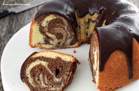 Classic Vanilla and Chocolate Marble Cake Recipe Marble Bundt Cake, Ganache Glaze, Chocolate Ganache Glaze, Marble Cake Recipes, Bundt Cake Recipes, Chocolate Bundt Cake, Browned Butter, Marble Cake, Bundt Cakes Recipes