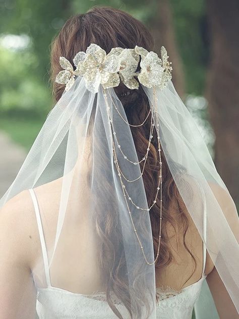 Attractive Tulle One-Tier Waltz Bridal Veils With Rhinestone/Hand-Made Flower Gold Vail Wedding Veils, Boho Veil Bohemian Bride, Romantic Wedding Veil, Boho Veil, Elegant Elopement, Floral Wedding Veils, Bridal Veils And Headpieces, Ivory Wedding Veils, Floral Headpiece Wedding