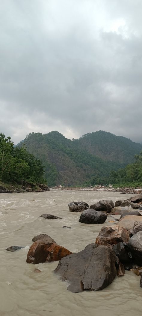 #Rishikesh #Uttarakhand #Travel Rishikesh Asthetic Photos, Uttrakhand Snapchat Story, Rishikesh Snapchat, Rishikesh Snapchat Story, Rishikesh Photography Ideas, Rishikesh Snap, Wallpapers Calming, Rishikesh Photography, Traveling Video