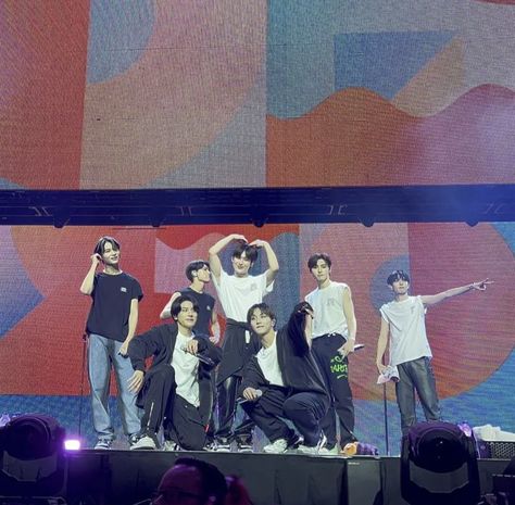 enhypen group photo of them posing together at the Anaheim concert for their manifesto world tour Concert Aesthetic, Photo Grouping, Group Photos, Anaheim, Kpop Wallpaper, Photo Wallpaper, Boyfriend Pictures, A Group, K Pop