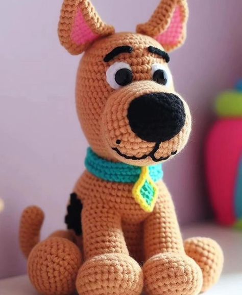 Scooby Doo Crochet, Toy Chihuahua, Disney Crochet Patterns, Crochet Sloth, R 6, Sunflower Pattern, Crochet Dog, Classic Cartoons, Amigurumi Free