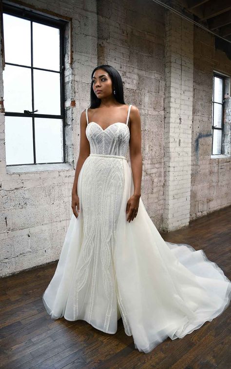 Deco Wedding Dress, Art Deco Wedding Dress, 1920s Wedding Dress, Martina Liana Wedding Dress, White Bridal Dresses, Kleinfeld Bridal, Martina Liana, Geometric Lace, Fit And Flare Wedding Dress