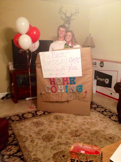 Cute Homecoming proposal, "The best birthday gift would be if you go to homecoming with me." Birthday Hoco Proposal, Birthday Promposal, Prom Proposal Ideas, Cute Proposal, Dance Proposals, Promposal Ideas, Prom Proposals, Cute Homecoming Proposals, Cute Prom Proposals