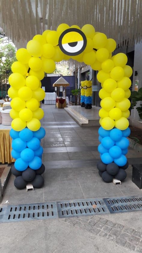 One In A Minion Birthday Party, Minions Backdrop Party Ideas, Minons Birthday Party Ideas Decorations, 2nd Birthday Minion Theme, Mega Minion Birthday Party, Minion Bday Party, Minion Birthday Backdrop, Minions Decorations Party, Minion Birthday Party Ideas Decorations