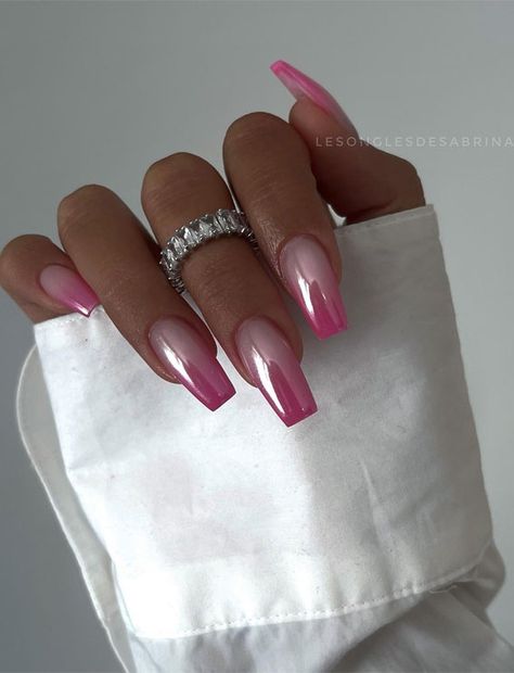 Chrome nails, Chrome Nail Art, Chrome short nails, Glazed Donut Nails, Metallic chrome nails, simple chrome nails, mirror chrome nails Ongles Gel Violet, Ombre Chrome Nails, Unghie Sfumate, Pink Chrome Nails, Chrome Nail Art, Chrome Nails Designs, Chrome Nail, Acrylic Nails Coffin Short, Classy Nails