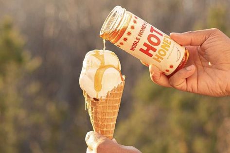 Best Ways to Use Hot Honey Besides Pizza - Thrillist What To Make With Hot Honey, How To Use Hot Honey, Hot Honey Recipe, Honey Ice Cream, Yogurt Toppings, Pizza Topping, Summer Breakfast, Laughing Cow, Sweet Cocktails