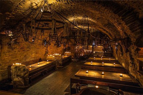 Taverna Medieval, Medieval Tavern, Dnd Room, Underground Bar, Pub Interior, Log Cabin Interior, Christmas Destinations, Prague Travel, Prague Castle