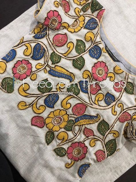 Trendy Embroidery, Fabric Painting On Clothes, Ideas Embroidery, Churidar Designs, Hand Embroidery Dress, New Embroidery, Fabric Paint Designs, Embroidery Neck Designs, Hand Work Blouse Design