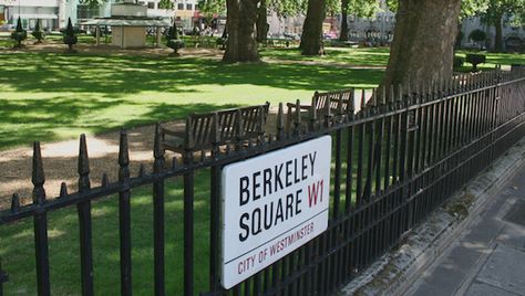 Berkeley Square Grosvenor Square, London Mayfair, London Tourist, Berkeley Square, Clapham Common, Nasa Astronaut, Mayfair London, Tourist Information, Things To Do In London