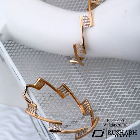 Bangle Design Gold, Bangle Designs Gold, Bangles Design Gold, Gold Bangle Design, Dubai Gold Bangles, Antique Gold Bangles, Rose Gold Bangles, Plain Gold Bangles, Silver Bracelet Designs