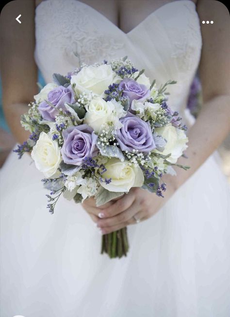 Purple White Bouquet, White And Purple Bridal Bouquet, Wedding Flowers Lilac, Prom Flowers Purple, Lilac Wedding Theme, Lilac Wedding Florals, Lavender And White Roses, Bridal Flowers Bouquet, Purple And White Roses