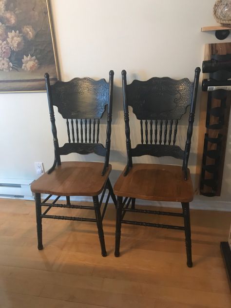 Vintage Table And Chairs Makeover, Refurbished Antique Chair, Press Back Chair Makeover, Painted Pressed Back Chairs, Pressback Chair Makeover, Paint Dining Chairs Black, Pressback Chairs, Redo Dining Chairs, Dining Room Chairs Makeover