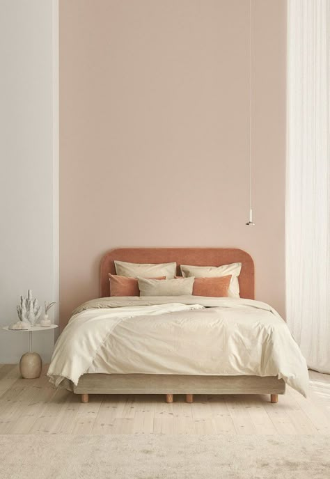 Pink - eight alternatives to grey and white for fans of neutral decor | These Four Walls blog Calming Bedroom Colors, Minimal Bedroom, Calming Bedroom, Velvet Headboard, Bedroom Color Schemes, Summer Home Decor, Neutral Decor, Pink Walls, Bedroom Styles