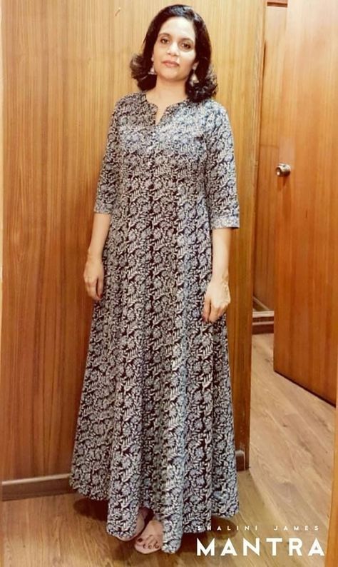 Latest Dress Designs Fashion Designers, Simple Kaftan Dress, African Dresses Modern, African Maxi Dresses, Understated Style, Long Dress Design, Ankle Length Dress, Wardrobe Tips, Muslimah Fashion Outfits