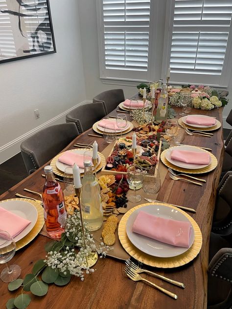 The Birthday Dinner Party I Threw Myself | Merrick's Art Birthday Dinner Ideas, Special Occasion Dinner, Dinner Party Table Settings, Lunch Party, Dinner Party Decorations, Birthday Lunch, Birthday Table Decorations, Birthday Dinner Party, Dinner Party Table