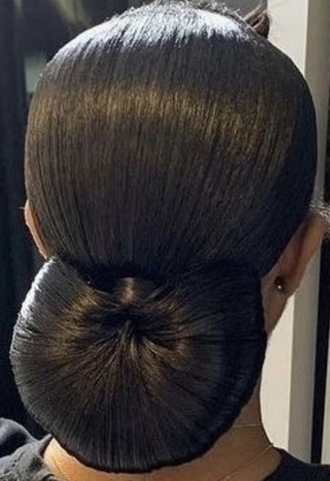 Middle Parting Bun, Wedding Slick Back Bun, Slick Back Wedding Bun, Prom Hairstyles Low Bun, Sleek Low Bun Wedding Hair, Slick Updo Hairstyles, Middle Part Low Bun, Middle Part Bun, Bridal Buns