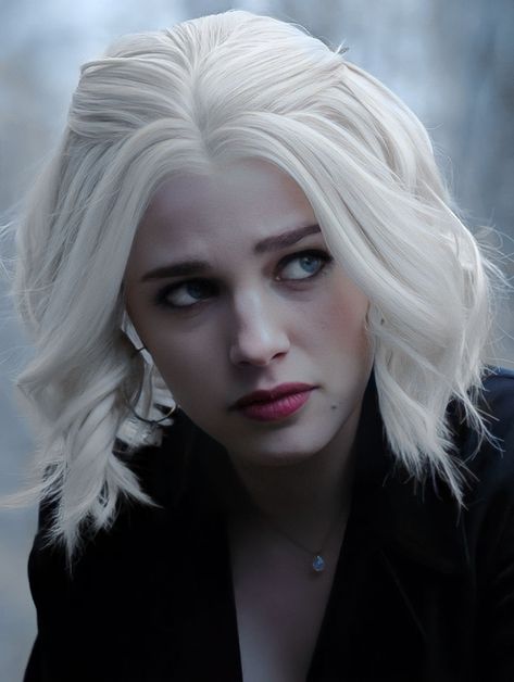 Rachel Roth White Hair, Teagon Craft, Dc Titans Raven, White Raven Titans, White Raven Dc, Tegan Croft, Titans Season 4, Raven Titans, Teagan Croft