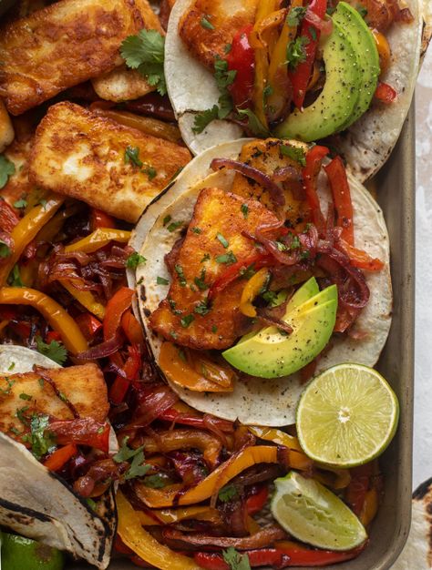 Halloumi Fajitas - Crispy Halloumi Cheese Fajitas with Avocado Halloumi Fajitas, Crispy Halloumi, Marinated Peppers, Fajita Spices, Halloumi Cheese, Grilled Halloumi, Steak Fajitas, Vegetarian Meals, Peppers And Onions